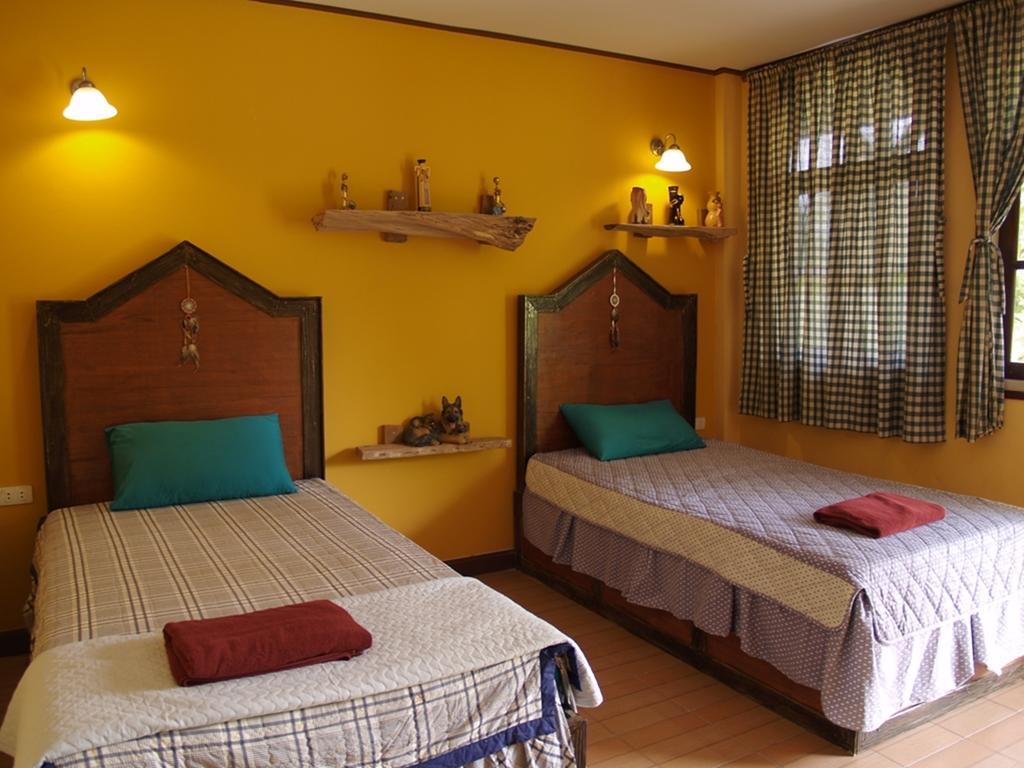 Cowboy Farm Resort Pattaya Ban Huai Yai Buitenkant foto