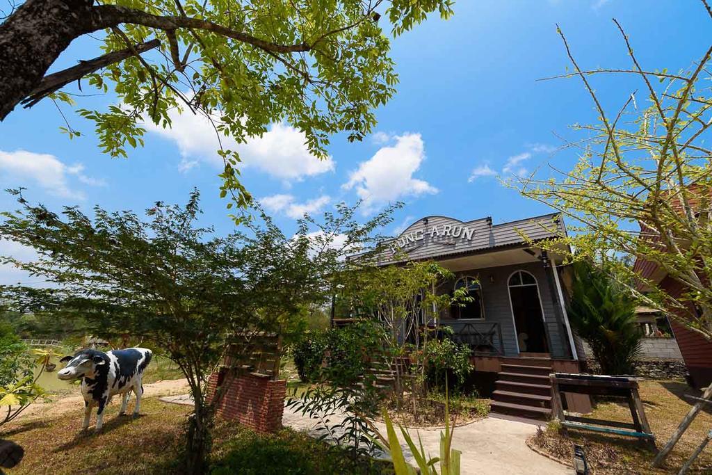 Cowboy Farm Resort Pattaya Ban Huai Yai Buitenkant foto