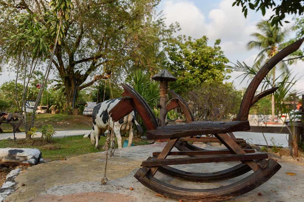 Cowboy Farm Resort Pattaya Ban Huai Yai Buitenkant foto